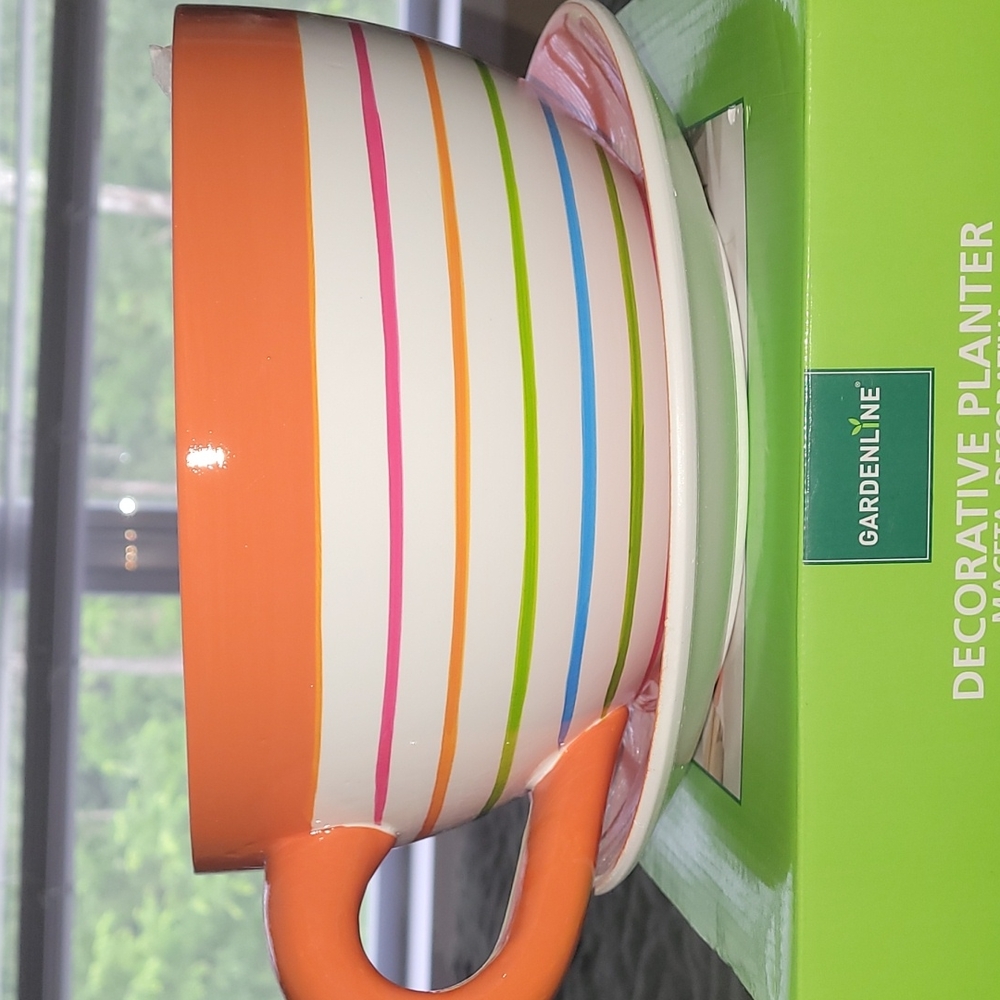 Coffee mug flower pot